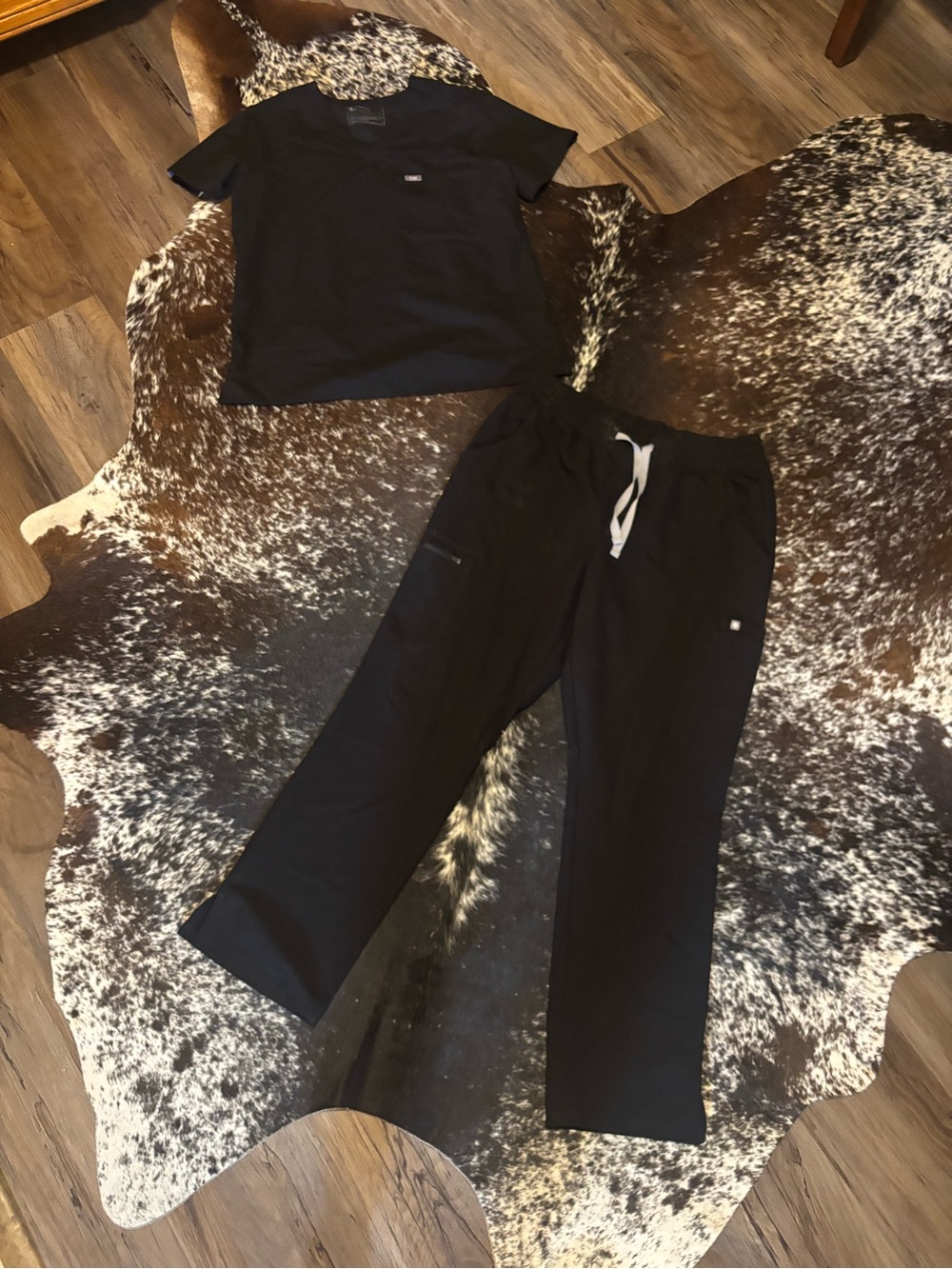 Figs Black V-Neck Scrub Top and Drawstring Pants